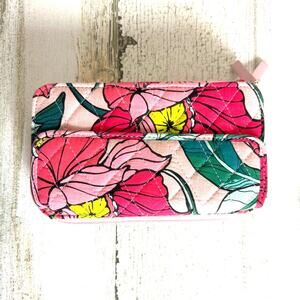 Vera Bradley Womens Pink Green Vintage Floral Cotton Zip Wristlet Wallet Bag